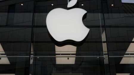 Apple överträffar förväntningarna trots att aktien faller efter stängning