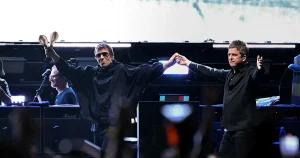 Liam Gallagher redo för ”kaos” i trailern till nya ”Oasis”-dokumentären