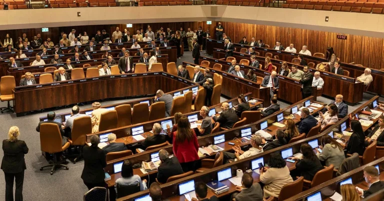 Kontroversiell lagstiftning i knesset inför valet