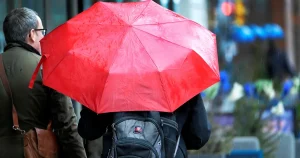 Efter värmeböljan – SMHI varnar för skyfall