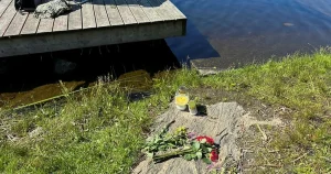 Var på badplats med familjen – man ihjälslagen