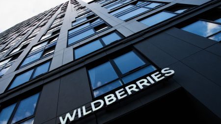 Ukrainsk attack sätter eld på Wildberries-lager nära Moskva