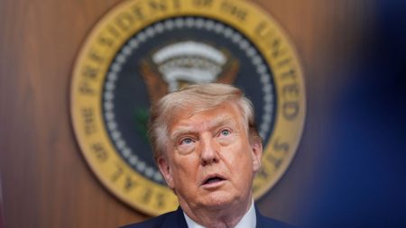 Trump avbryter planerad USA-attack mot Iran, säger att ramavtal överenskommits