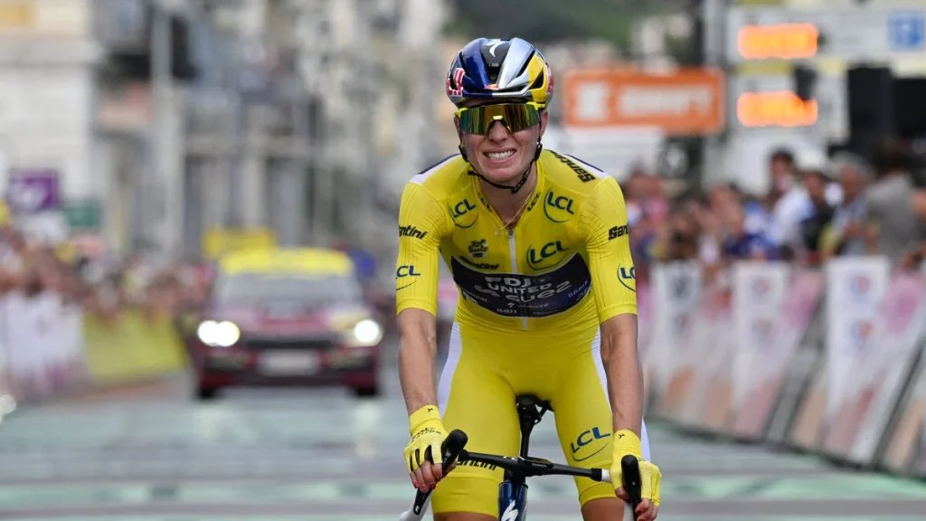 Demi Vollering vinner Tour de France igen, blir första kvinna att ta titeln två gånger