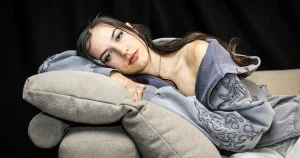 Franska artisten Oklou: ”Om det inte är unikt är det inte nödvändigt”