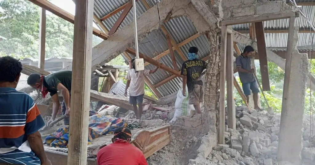 Panik vid skalvet i Indonesien: ”Väldigt rädda”
