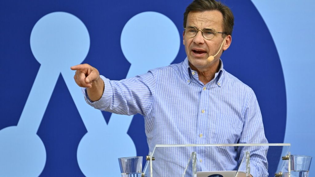 Kristersson föreslår obligatorisk häktning för farliga män i våldsbrott
(Alternativt, mer rubrikliknande:)
Kristersson: Obligatorisk häktning för farliga män i våldsbrott