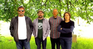 De bästa Stockholmstipsen 9 augusti: Konsert med indiepionjärer och traditionellt slåttergille