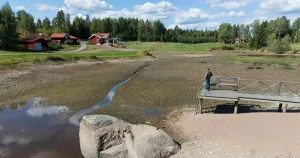 Flera vattendrag torkar ut: ”Ser riktigt risigt ut”