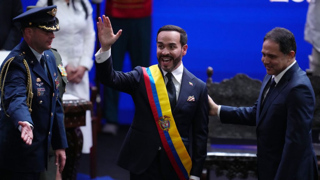 Abelardo de la Espriella svuren som Colombias nya president i Cali