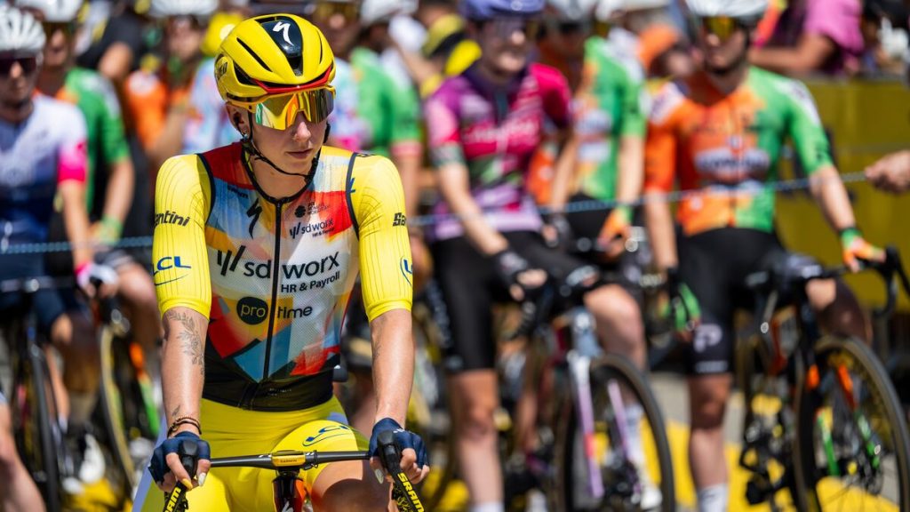 Tour de France damernas tidslopp leder till bh-kontroll på grund av fuskmisstankar