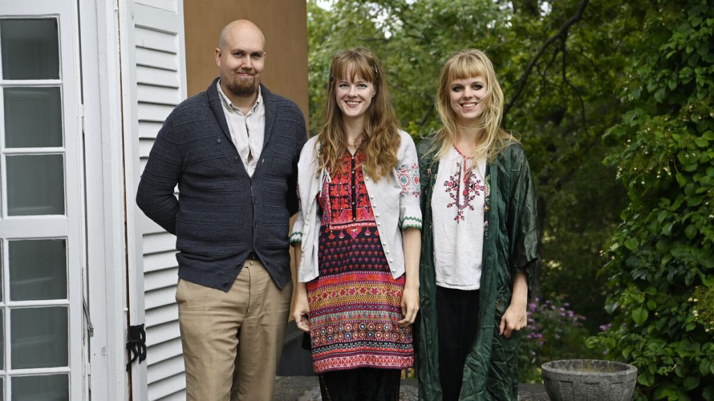 Henrik Jonsson, Rakel Bergman Fröberg och Tekla Bergman Fröberg tilldelas Maria Bonnier Dahlins stipendium.
