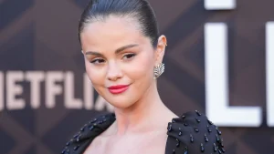 Selena Gomez och Wondermind stäms av investerare för anklagelser om värdepappersbedrägeri.