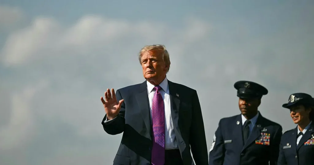 Lisa Magnusson: Fattar inte Trump att folk skrattar åt honom?