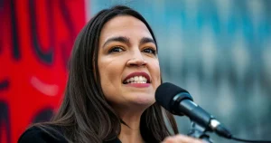 Karl Dalén: Kan AOC:s frysta ägg hjälpa henne att bli president?