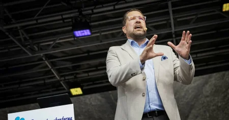 Åkesson: Buschs S-flört en dålig strategi för de blågula
