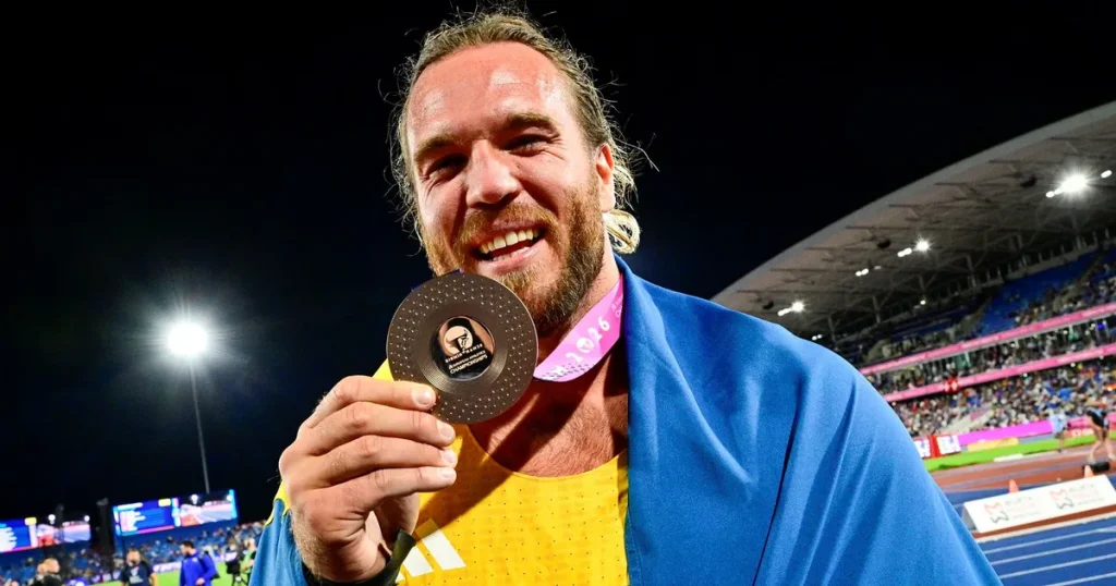 Historiskt EM-brons till Wictor Petersson i kula