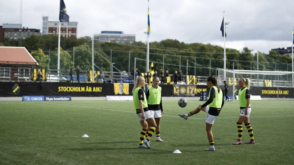 AIK–Kristianstad skjuts upp efter att regnet gjort planen ospelbar