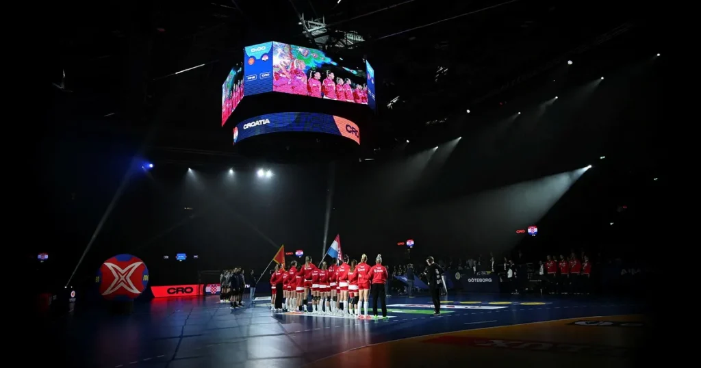 Därför åker jumbotronen i Scandinavium ner under volleyboll-EM