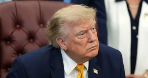 Trump insisterar på att samtal med Iran pågår