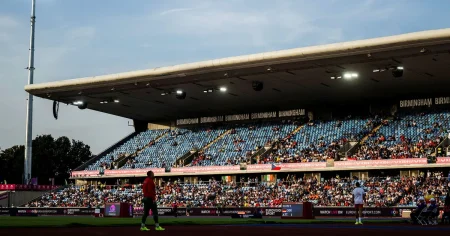 Kritik mot tomma platser på EM-läktarna: ”Människor har inte råd”
