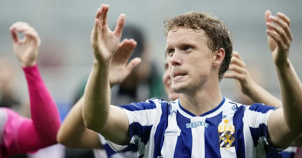 Mittbacken hjälte för Blåvitt i derbyt