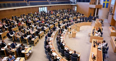 Regeringen riskerar nederlag i riksdagen