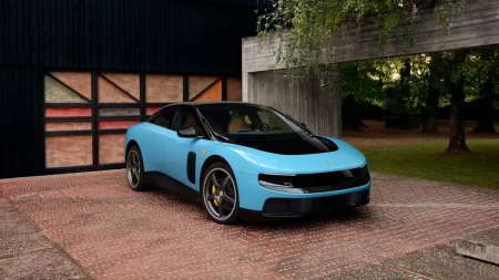 Ferraris första elmodell säljs för 40 miljoner dollar på välgörenhetsauktion