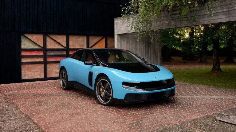 Ferraris första elmodell säljs för 40 miljoner dollar på välgörenhetsauktion