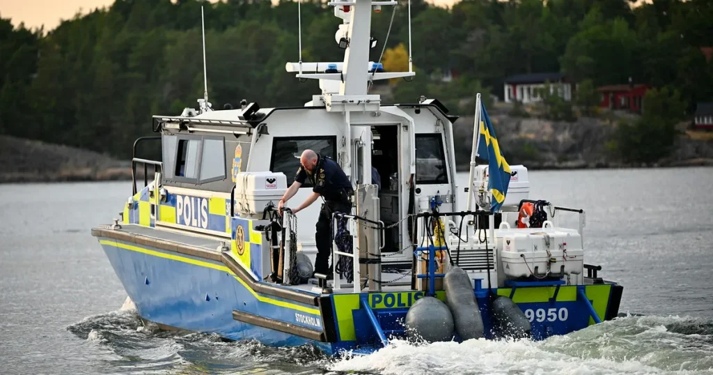 Fortsatt polisnärvaro i Stockholms skärgård efter misstänkt mord