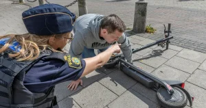 Polisen kräver stopp för supersnabba elsparkcyklar