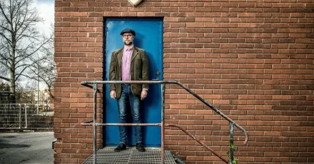 Nya ”Travers” visar hur humanismen trots allt spirar i ett allt hårdare Sverige