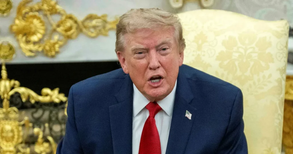Vita huset till angrepp mot journalist efter konflikt med Trump