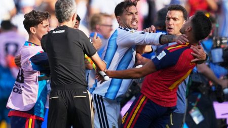 FIFA ger Argentina tunga VM-sanktioner efter slagsmålet i finalen mot Spanien