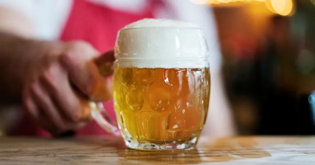 Sanna Lindberg: Systembolaget spelar storbryggerierna i händerna