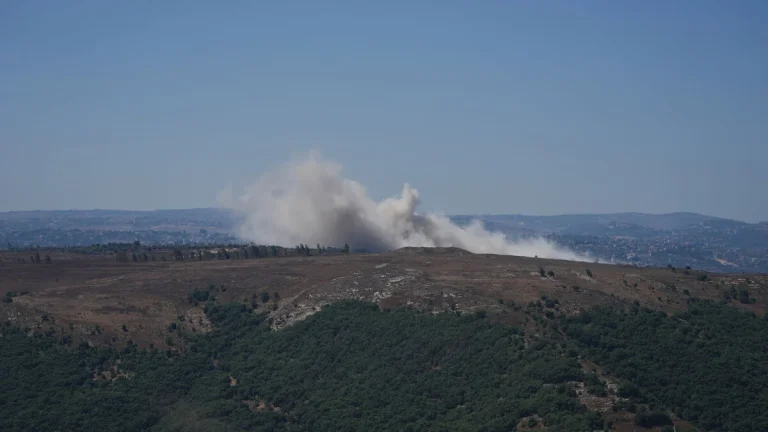 Israelisk militär säger att flera Hezbollah-medlemmar dödades i attack i södra Libanon