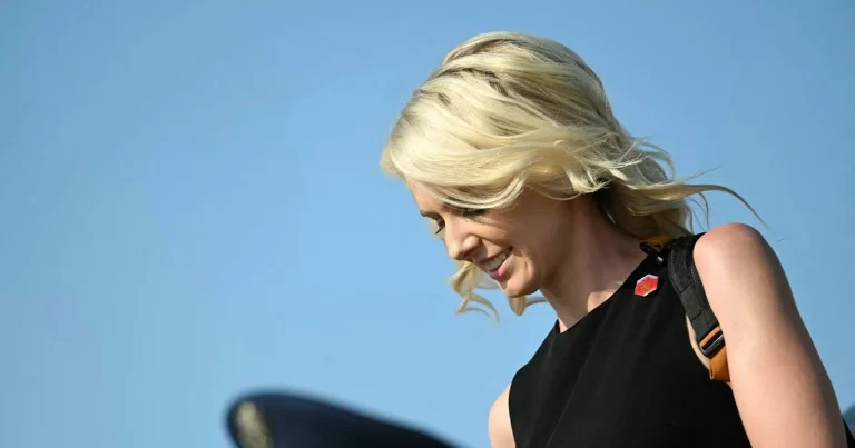 Vem är Natalie Harp – Trumps mystiska hjälpreda?