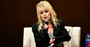 Nina Persson om Dolly Parton: ”Hon har nästan haft en Jesusliknande funktion”