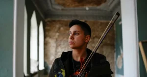 Ukrainas kulturella styrkor vill bygga moral med musik