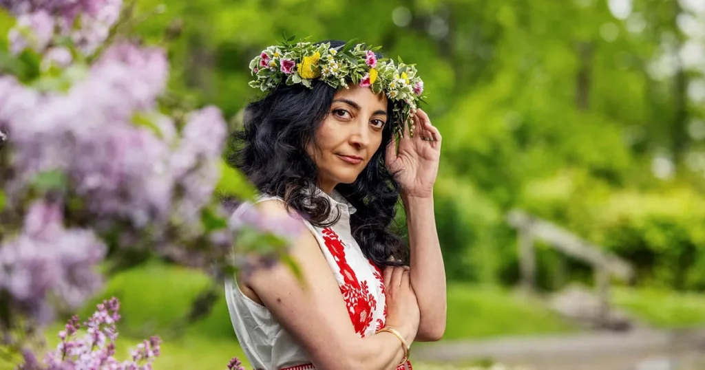 Hjärnkirurgen Elham Rostamis berättelser om motståndskraft rör mig till tårar
