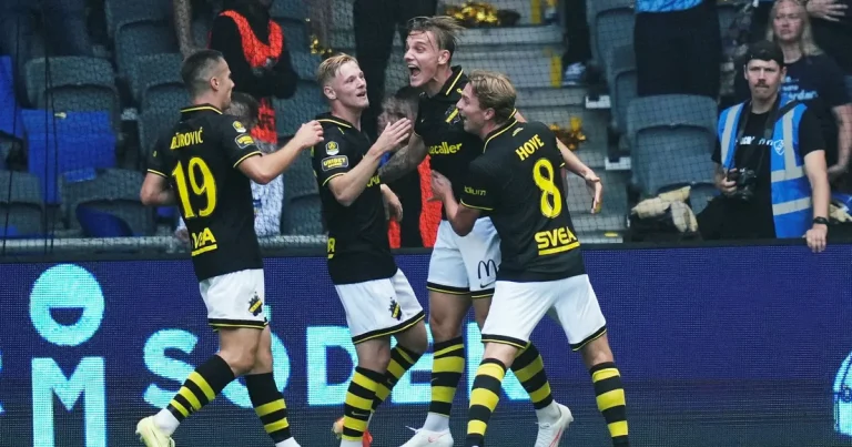 AIK starkast i derbyt – Linus Carlstrand matchhjälte