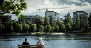 Lilian Sjölund: Mata duvor är inget alternativ för unga 70-åringar