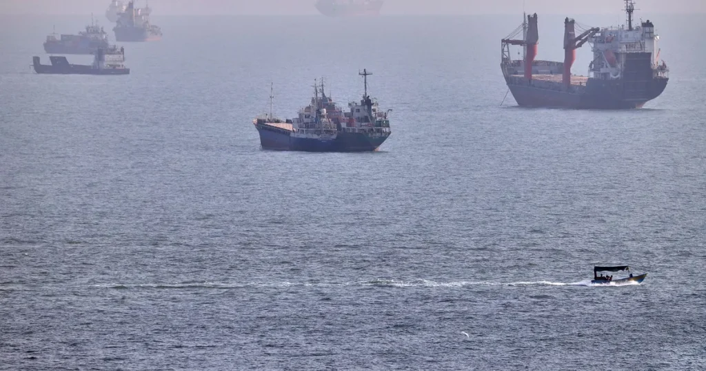 Iransk attack mot tanker – samtalen fortsätter