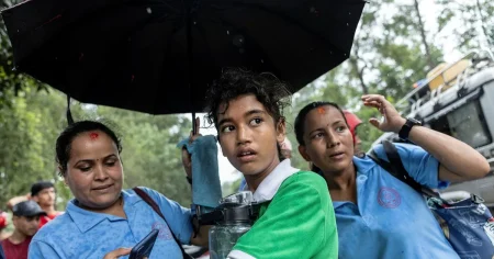 Sabina, 11, evakuerades med helikopter från katastrofområdet