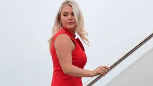 Karoline Leavitt ansluter till Trump-stödd insamlingsgrupp efter att ha avgått som pressekreterare