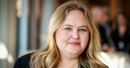 Ida Gabrielsson frontar Vänsterpartiet i regeringsfrågan