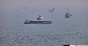 USA attackerar iranska mål vid Hormuzsundet