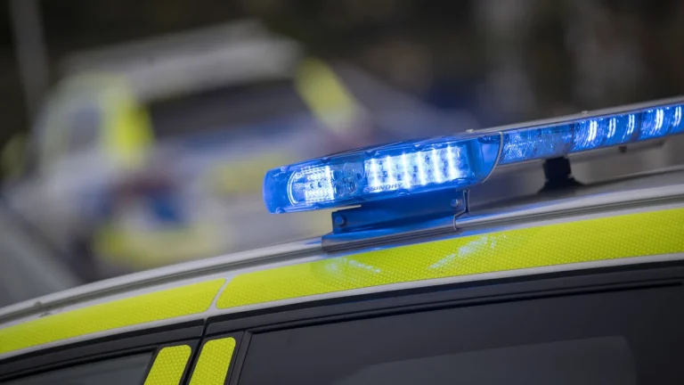 Två barn i Helsingborg sjukhusvårdade efter kontakt med flaskor med frätande ämne