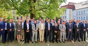 Stasiförflutet, högerextremism och porrkarriär – här är AFD:s nya ledamöter
