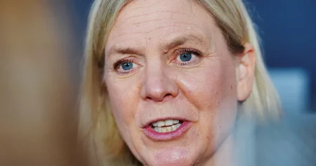 Magdalena Anderssons kamp mot klockan: Budgetrysare kan vänta i höst